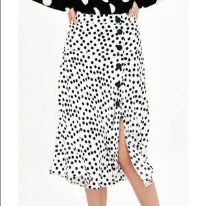 Zara button polka dot skirt